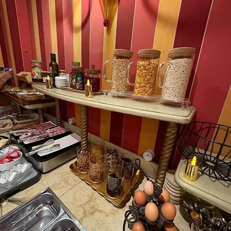 La Royale Hotel Parigi
