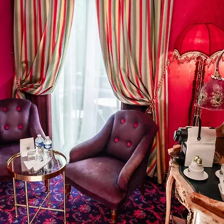 Hotel La Royale Parigi