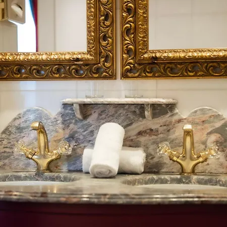 Hotel La Royale 4*