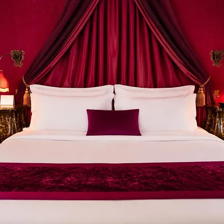 Hotel La Royale 4*