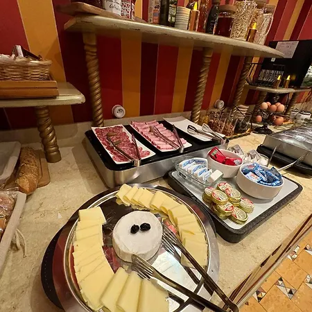 La Royale Hotel Paris