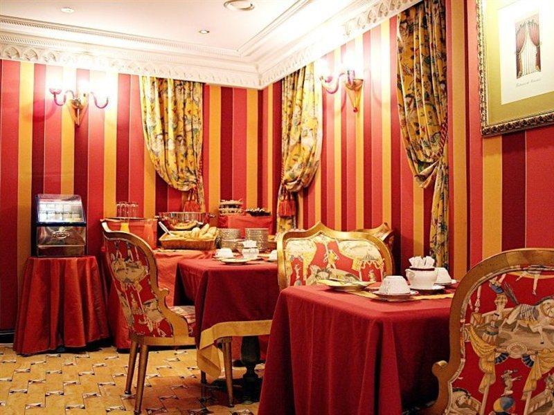Hotel La Royale Parigi